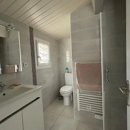 Renove A Royan, Proche Plage, Terrasse, Parking Prive - Fr-1-494-102 Appartement Royan